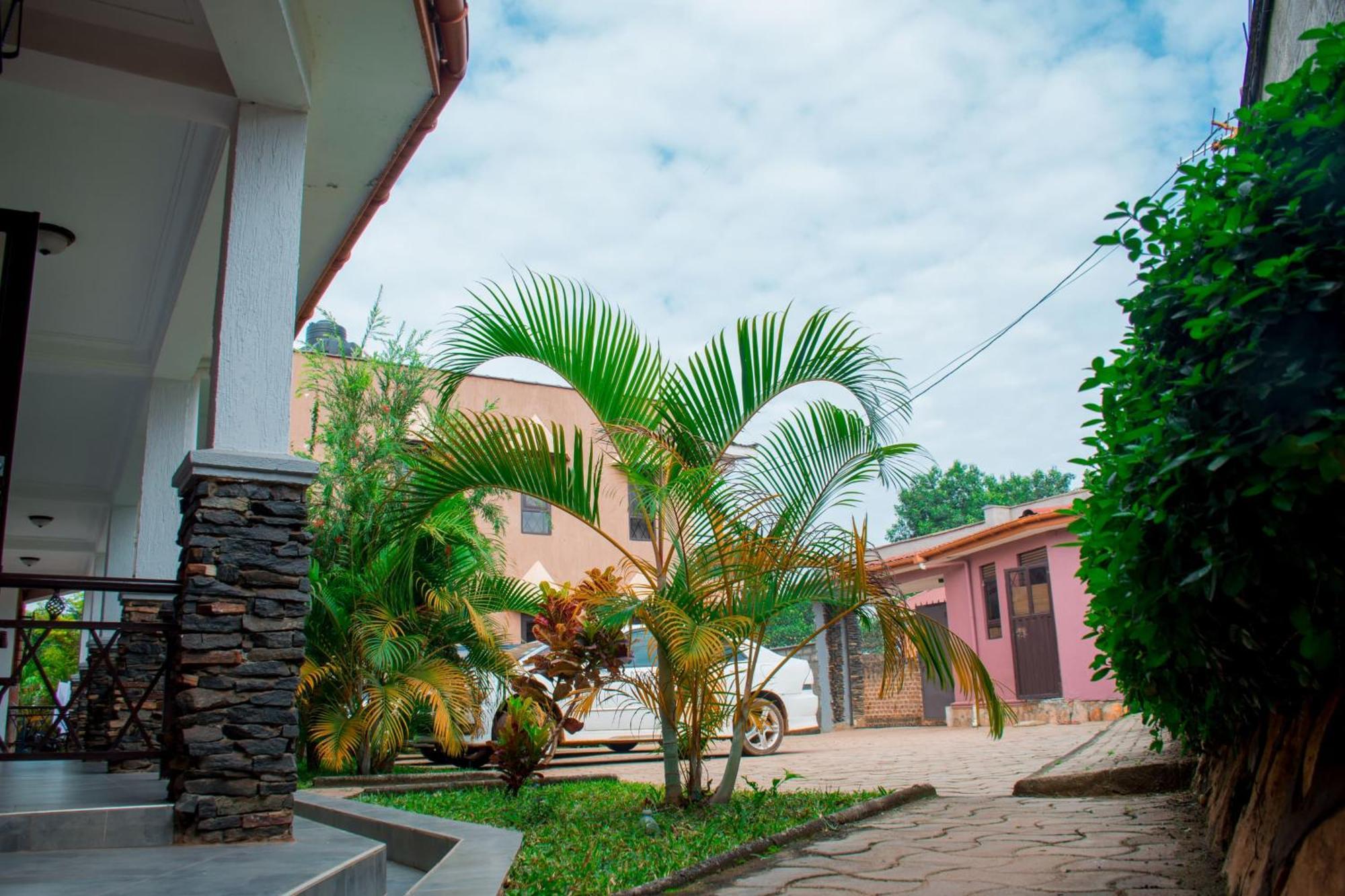 Apartment Travel Sanctuary - Luxury2 Kampala