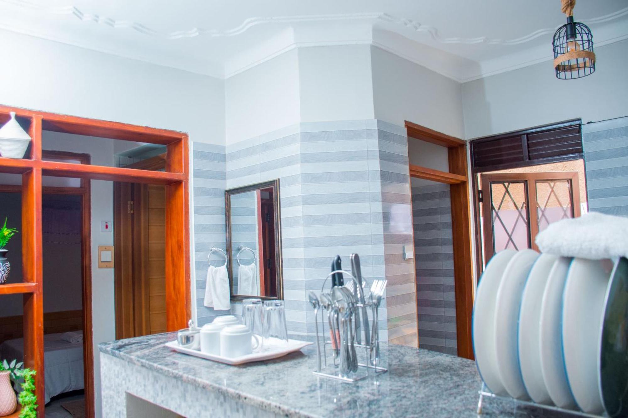 Travel Sanctuary - Luxury2 *